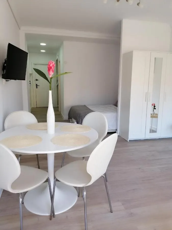 Estudio, Carihuela Park Palace Apartment Torremolinos Spain